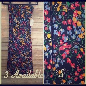 LuLaRoe Maxi Skirt. Size Small. NWT.